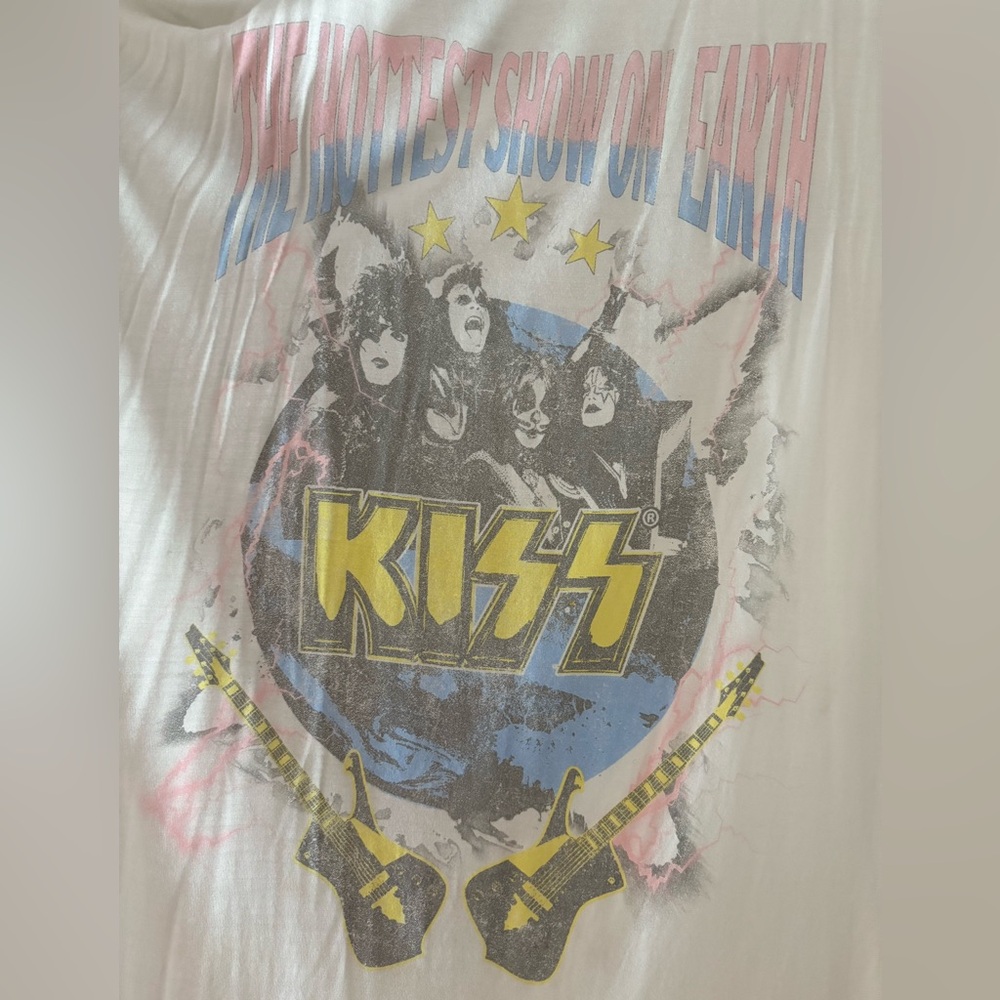 Recycled Karma x KISS Hottest Show On Earth Cold Shoulder Graphic Tee | Size Med - Picture 6 of 10